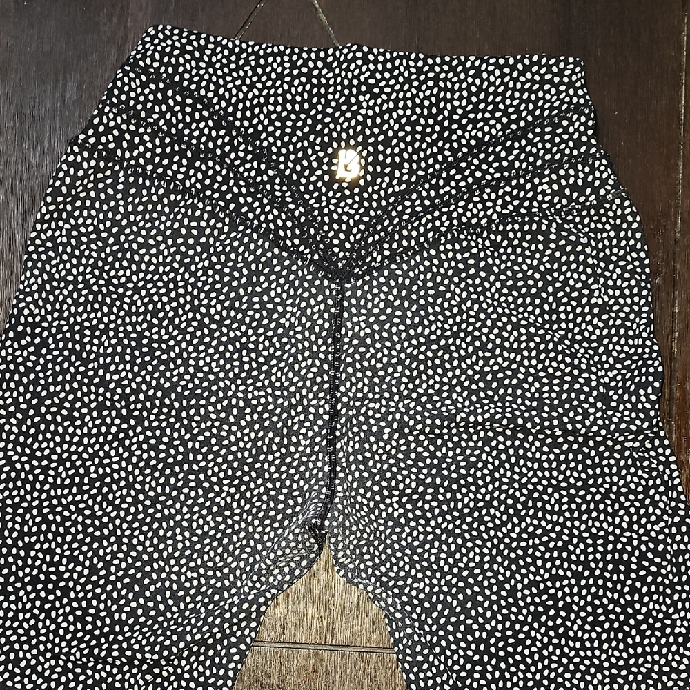 BuffBunny Legacy Shorts – Bossy Print – Black/White